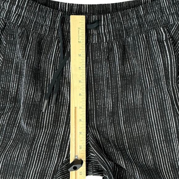 Athleta Black White Amara Stripe Arrival Ankle Pull On Pants Size 4 P Petite - Picture 8 of 13